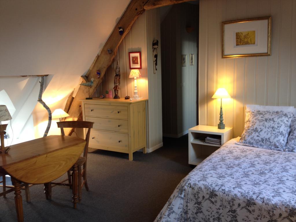 Kirribilli Bed and Breakfast Pleine-Fougères Rum bild