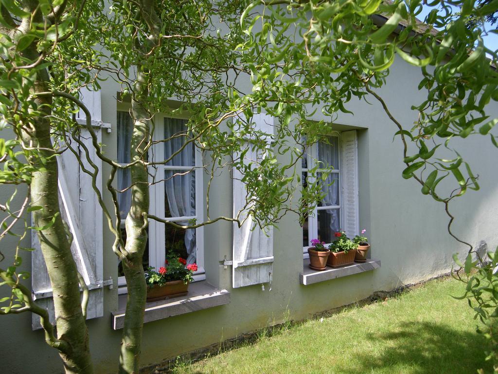 Kirribilli Bed and Breakfast Pleine-Fougères Exteriör bild